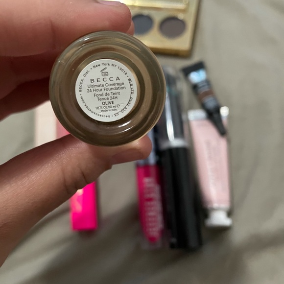 Makeup combo - Picture 3 of 3